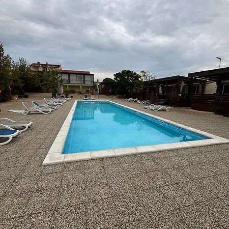 Mobilhome Arina - With Pool Campingplads