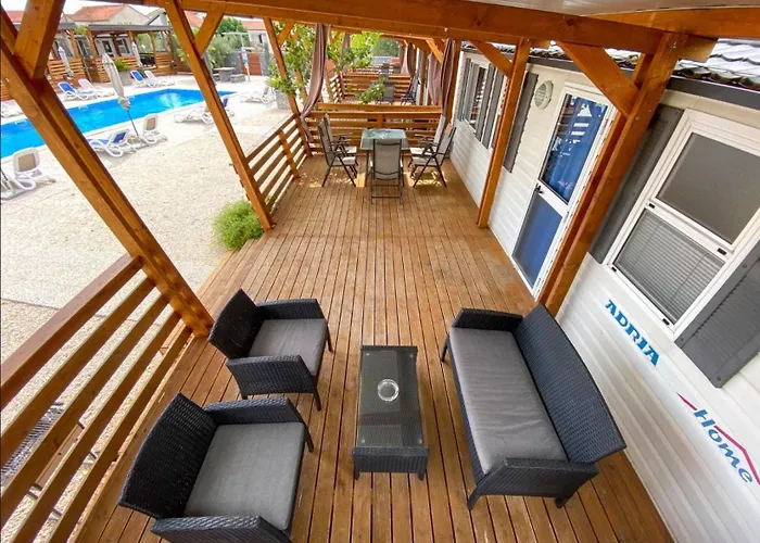 Кемпинг Mobilheim 6 Personen Pool Am *